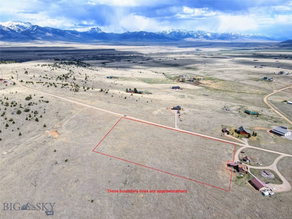 193a Hilltop Trail Property Photo 2