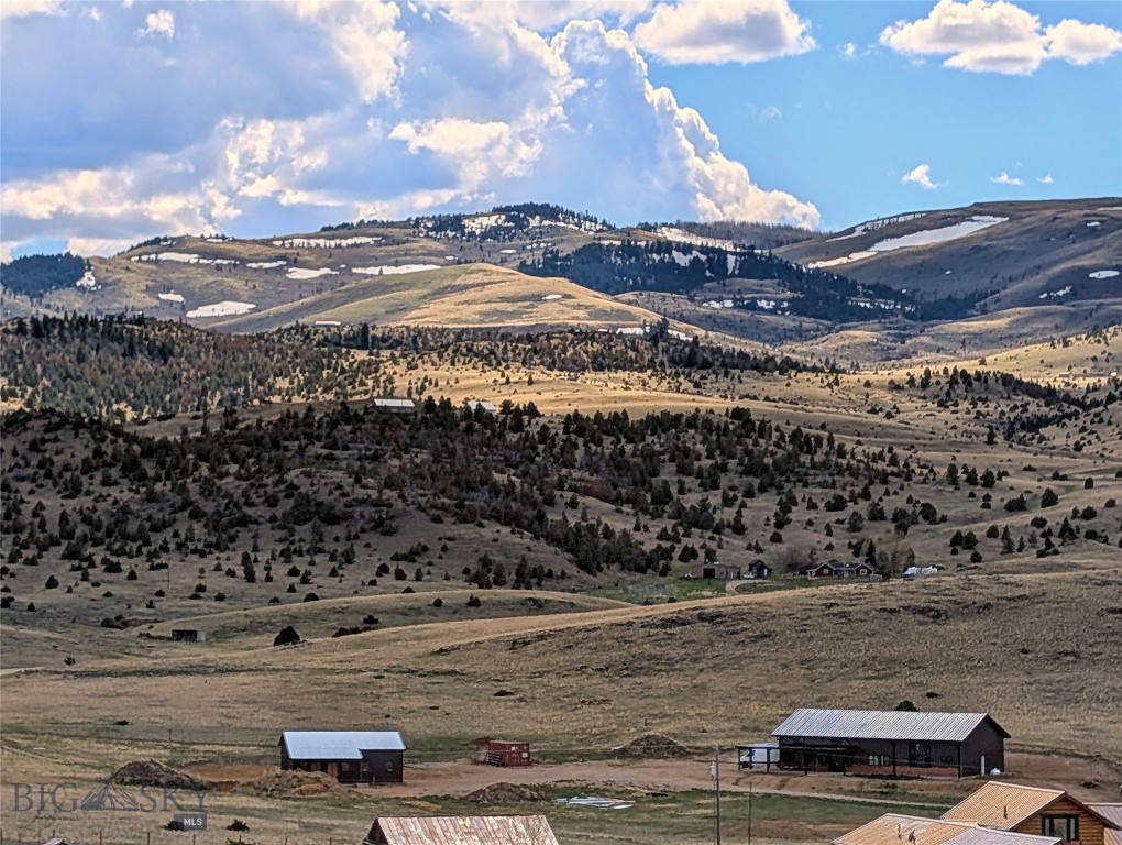 193a Hilltop Trail Property Photo 4