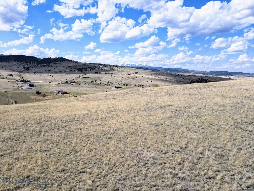 193a Hilltop Trail Property Photo 8