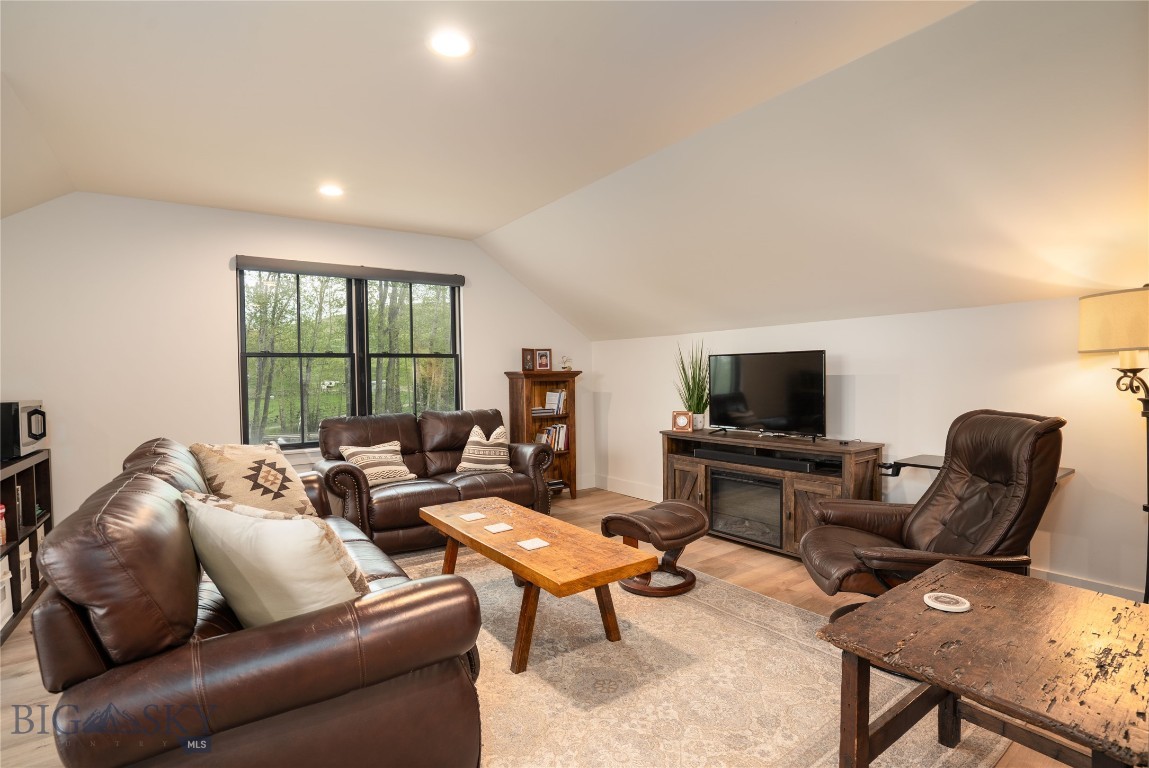 17450 Wilson Creek Road Property Photo 53