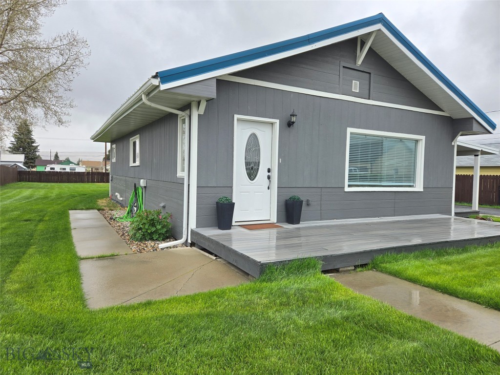 1643 Gilman Avenue Property Photo