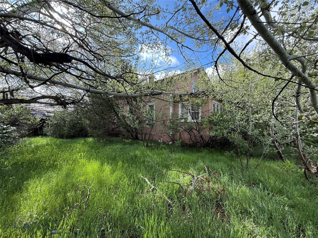 Nhn S Pine Street Property Photo