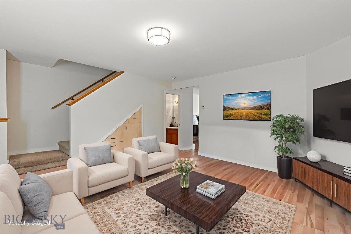 414 W Babcock Street 2 Property Photo 1