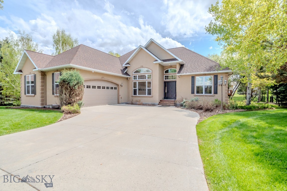 1004 Oconnell Drive Property Photo 1