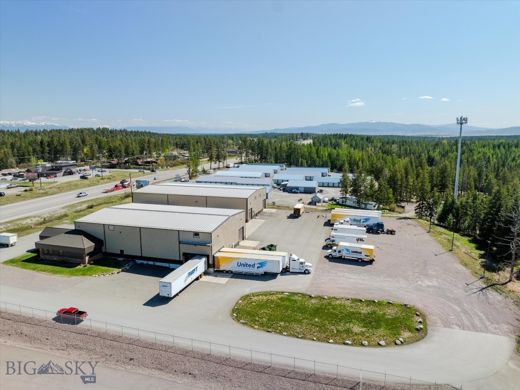 5020 93 Highway S Property Photo 2