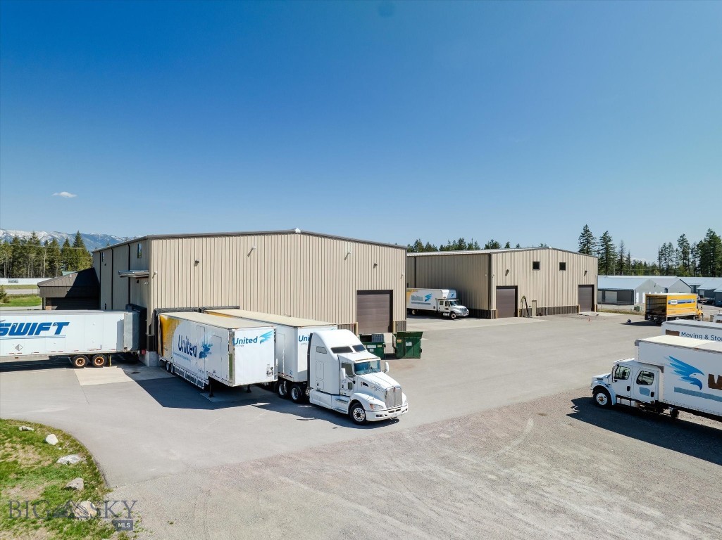 5020 93 Highway S Property Photo 11