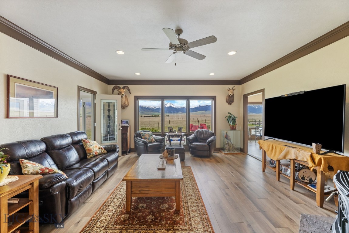 106 Lonesome Dove Rd Property Photo 11