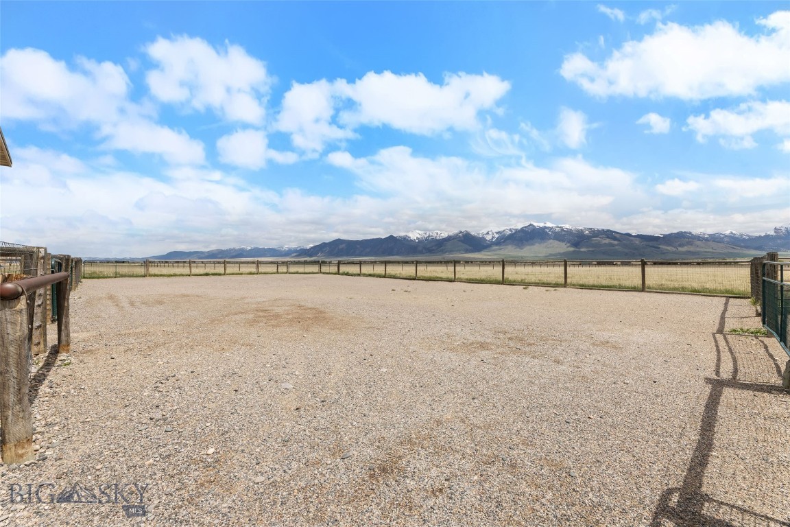 106 Lonesome Dove Rd Property Photo 48