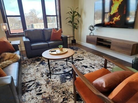 415 Broadway Street 3 Property Photo 5