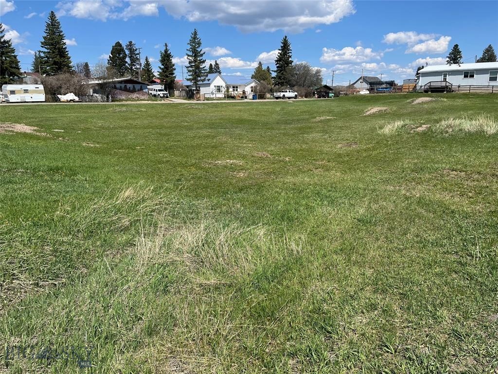 Nhn Hampton Street E Property Photo 3