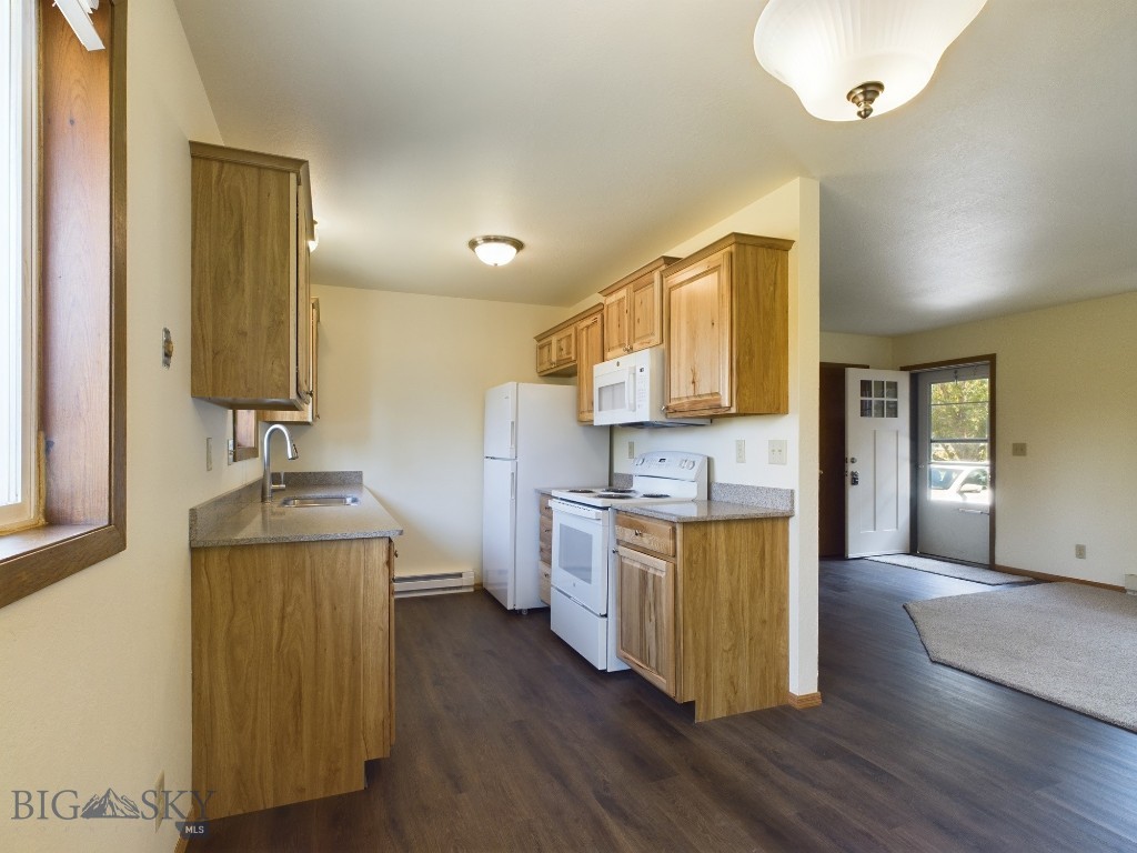43 Arrowwood Drive Property Photo 4