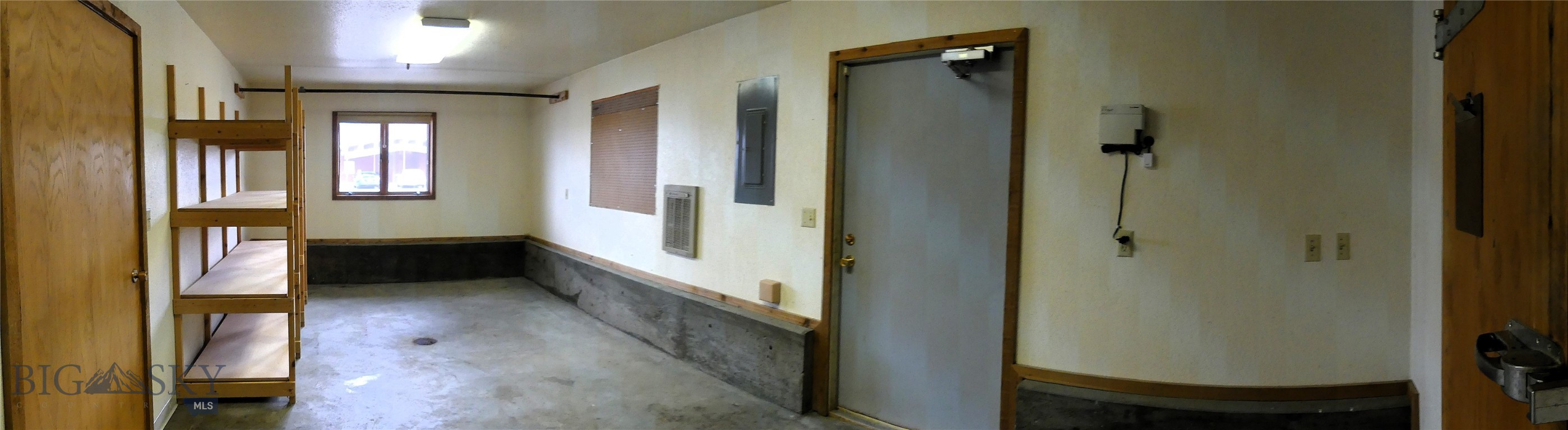 519 W 1st Street Property Photo 20