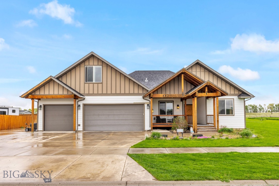 680 Countryside Lane Property Photo 1