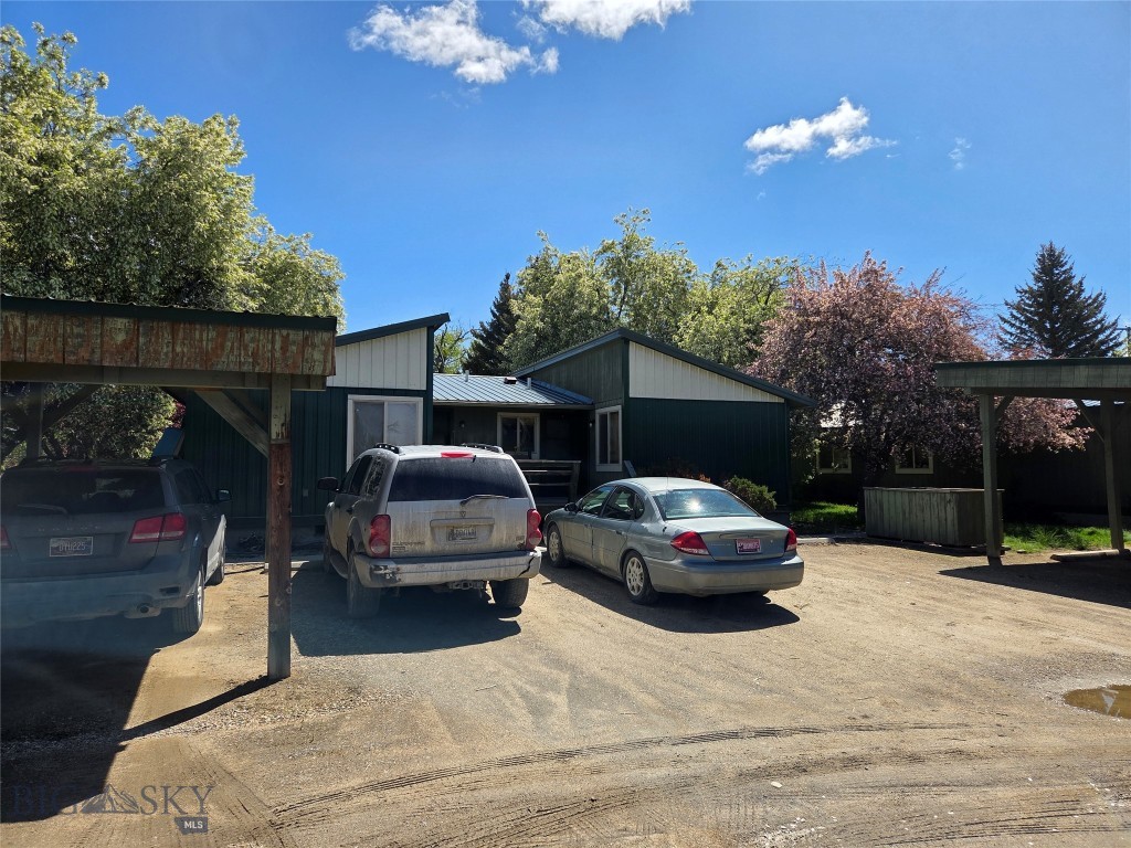 2 Kearney Lane Property Photo 3