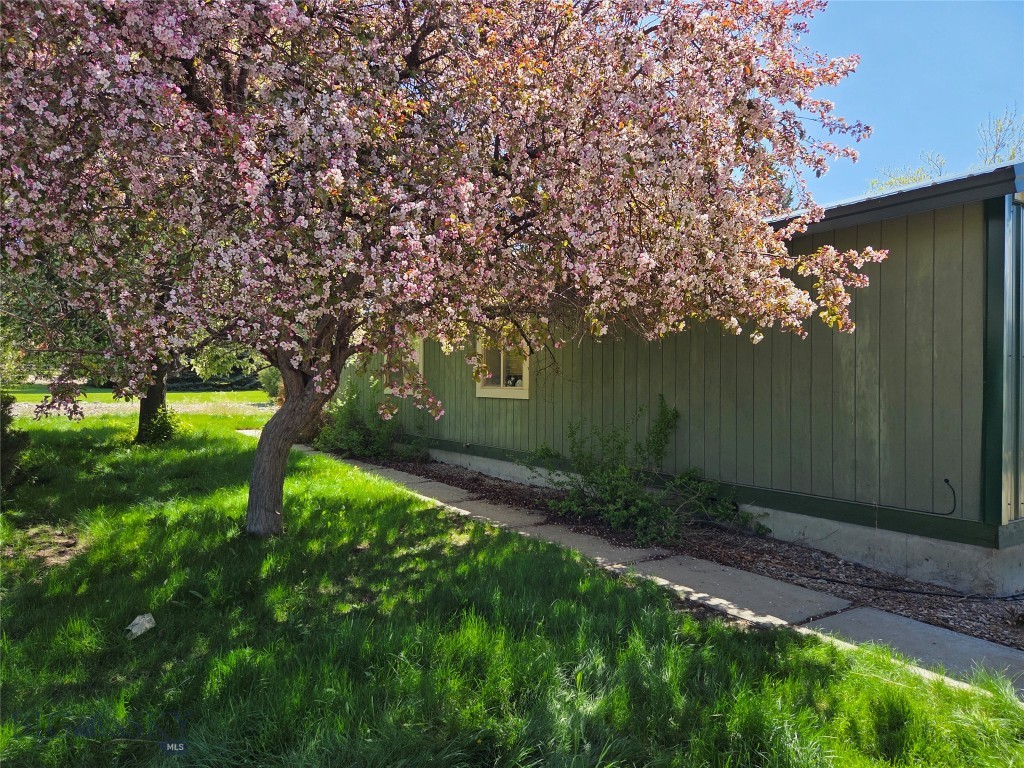 2 Kearney Lane Property Photo 5