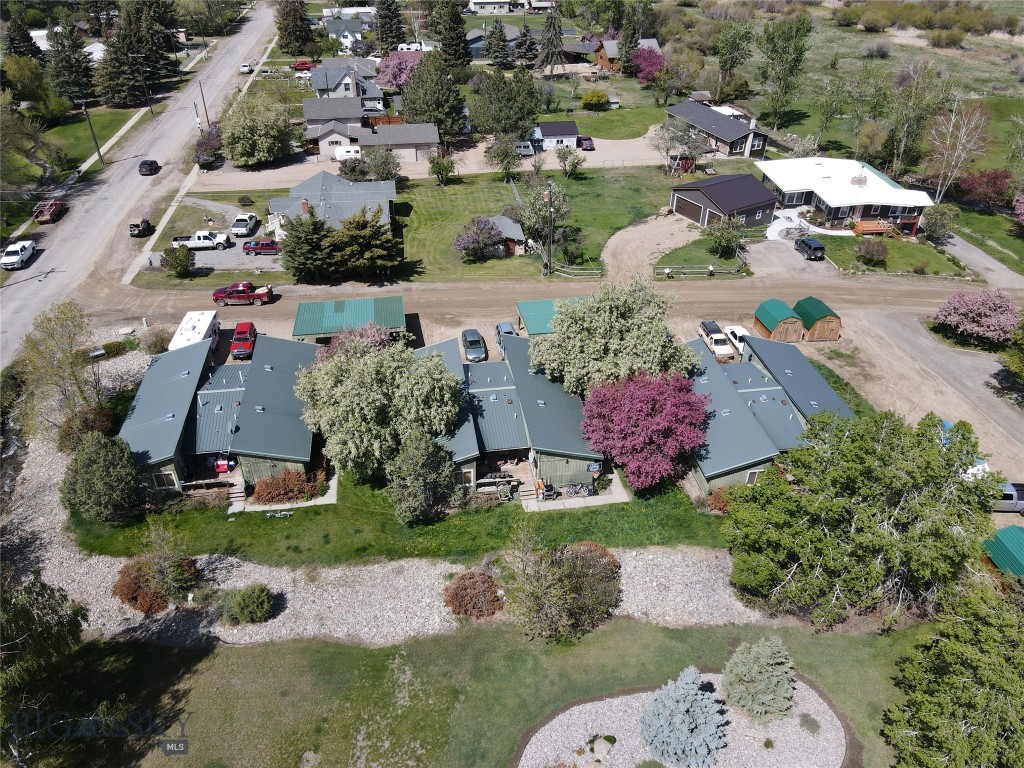 2 Kearney Lane Property Photo 34