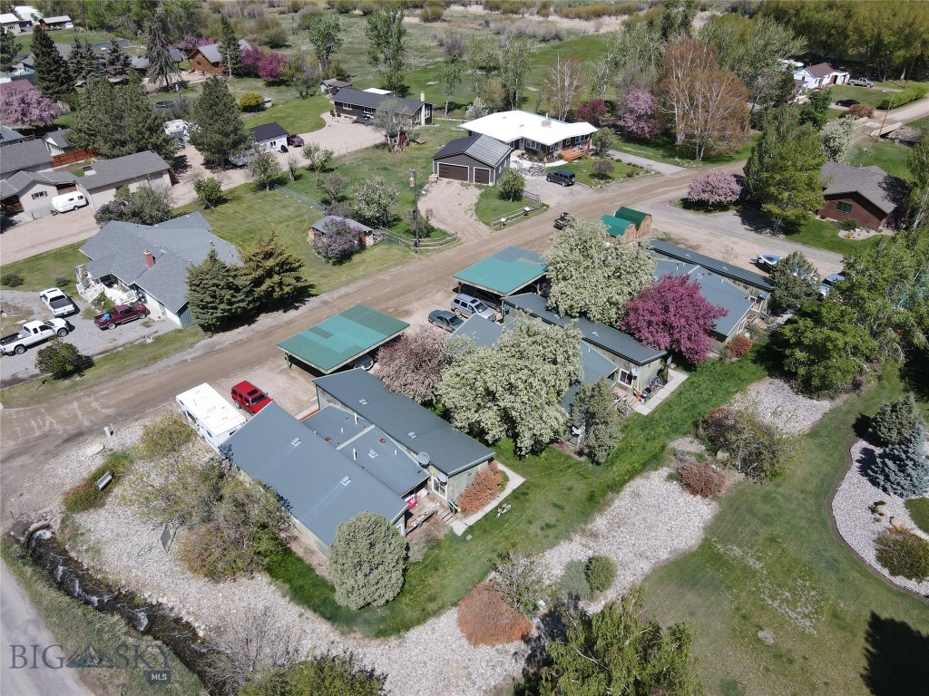 2 Kearney Lane Property Photo 35