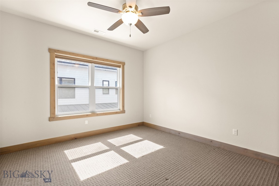 3164 S 15th Avenue Property Photo 29