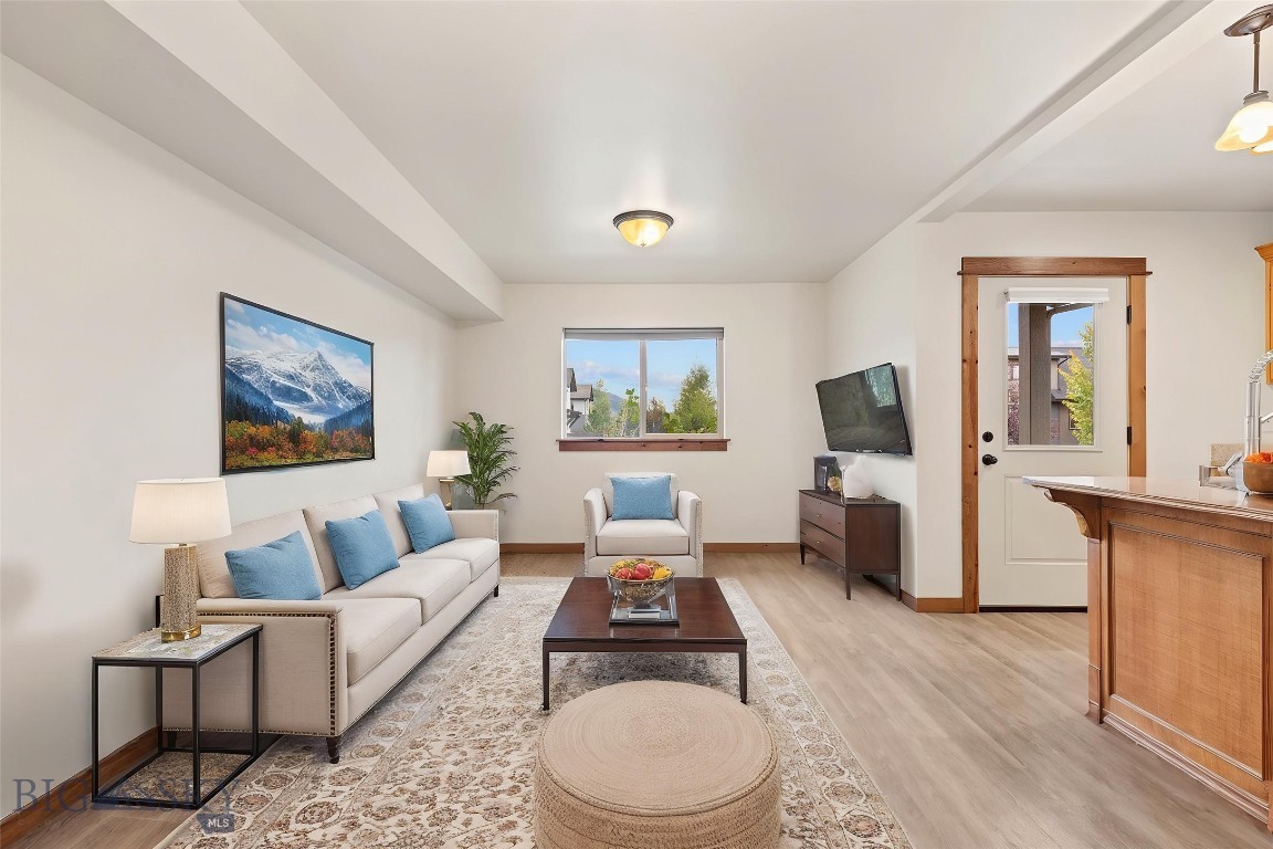 Picture of 3241 Fen Way B