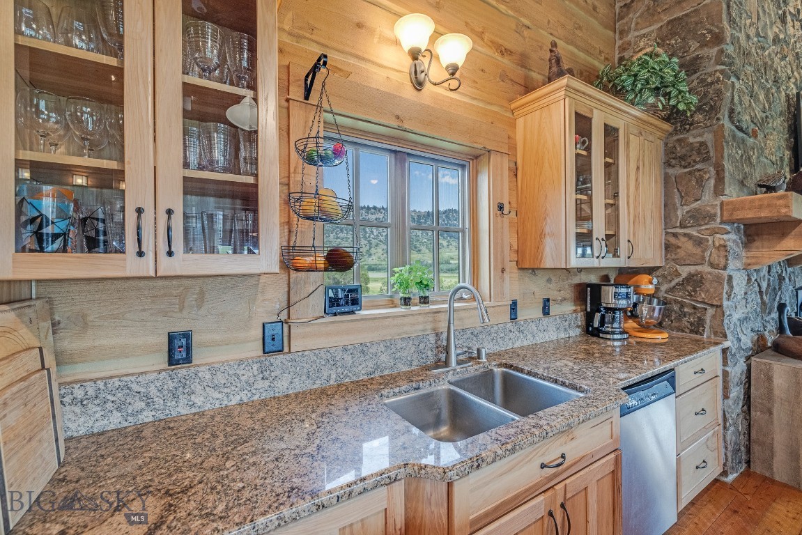 1843 Main Boulder Road Property Photo 12