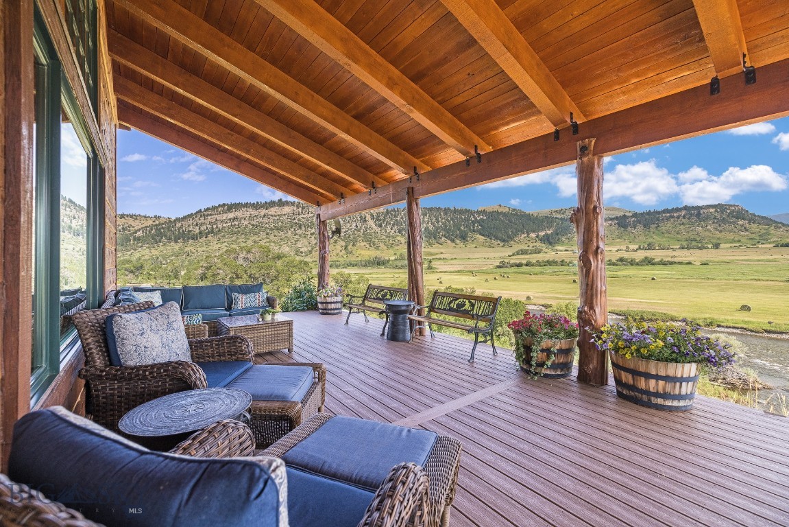 1843 Main Boulder Road Property Photo 42