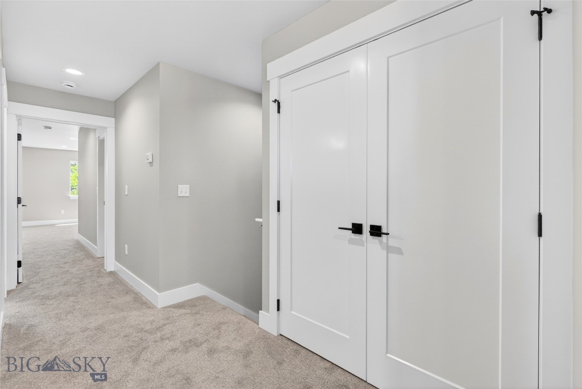 740 Rogers Way B Property Photo 16