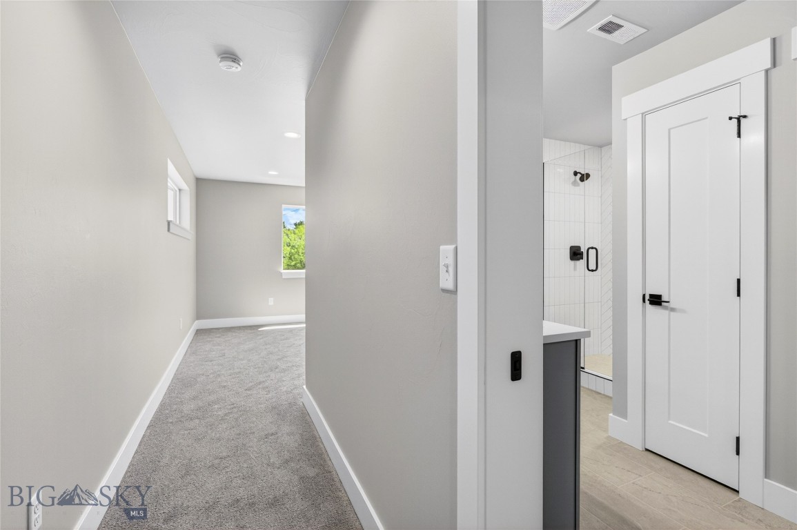 740 Rogers Way B Property Photo 17