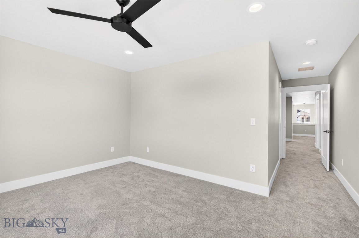 740 Rogers Way B Property Photo 19