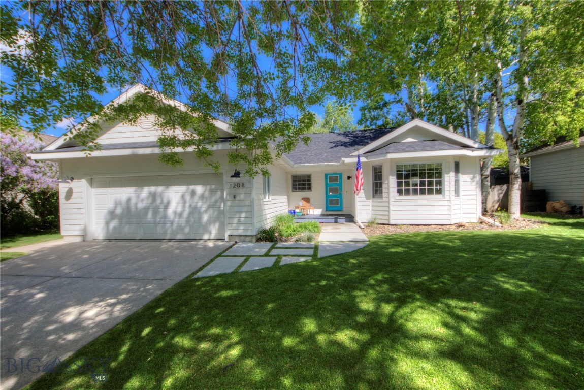 1208 Woodland Drive Property Photo 1