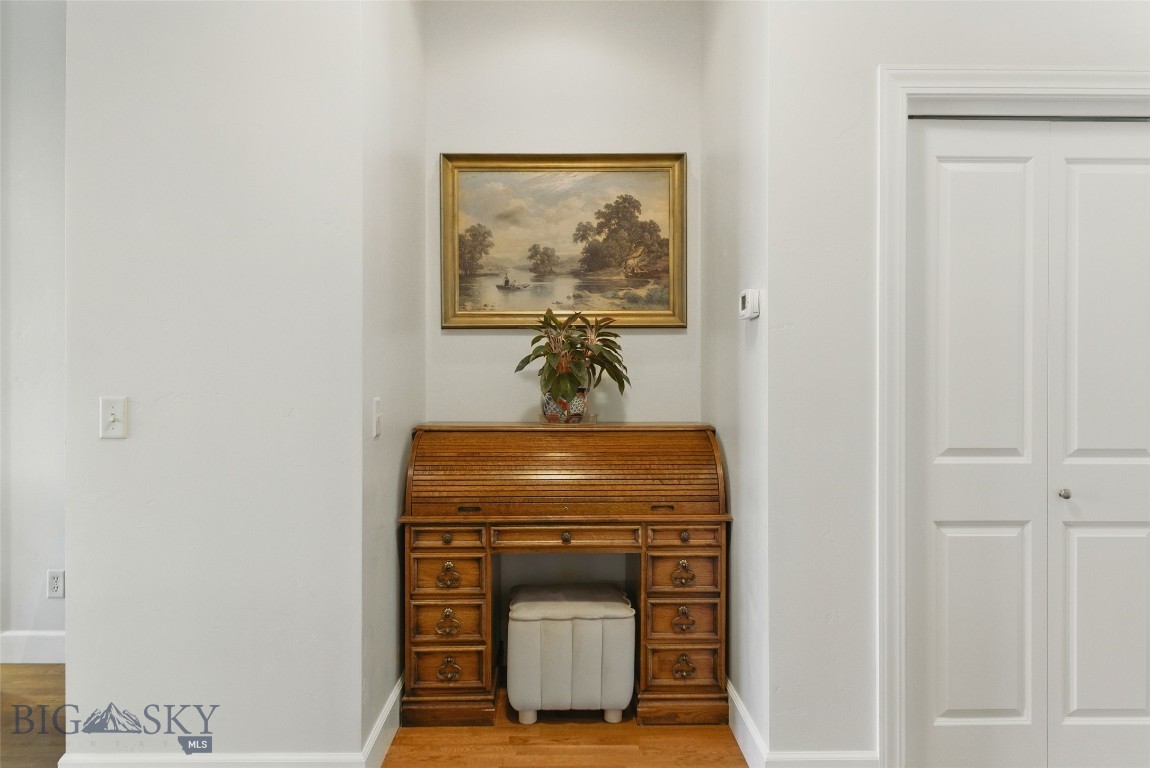 140 Village Crossing 4i Property Photo 44