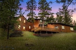 555 Diehl Drive Property Photo 1