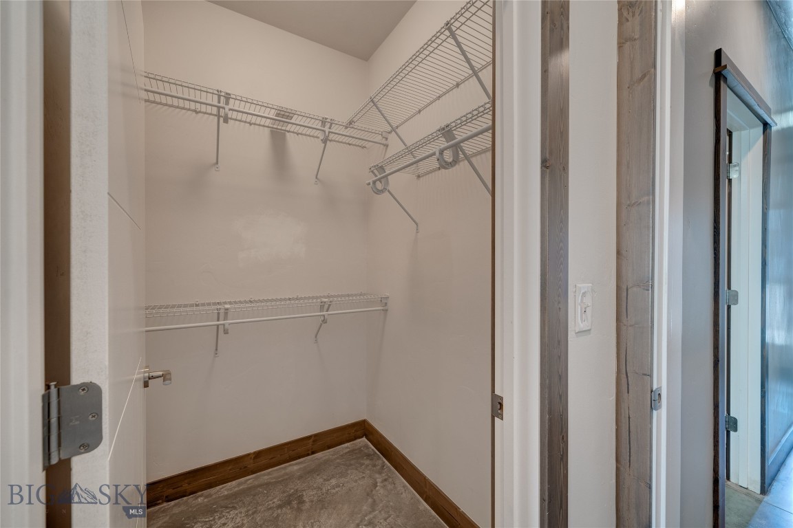 33 Intrepid Drive Property Photo 6