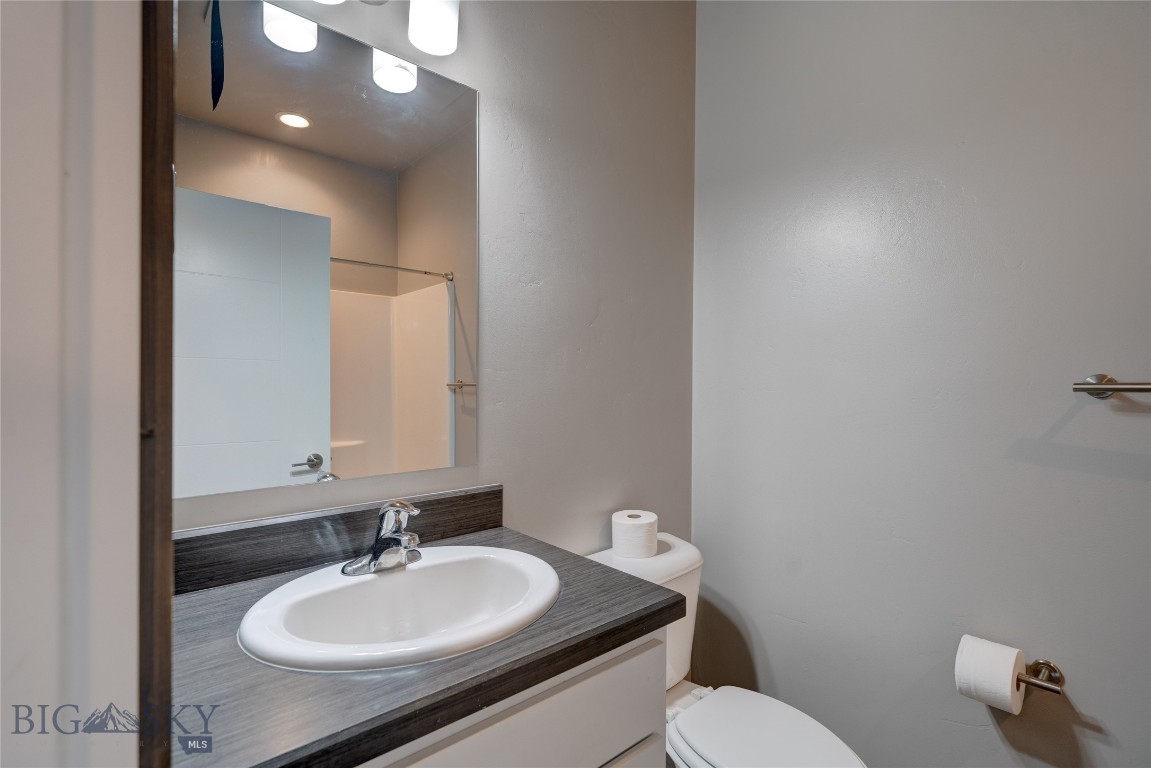 33 Intrepid Drive Property Photo 11
