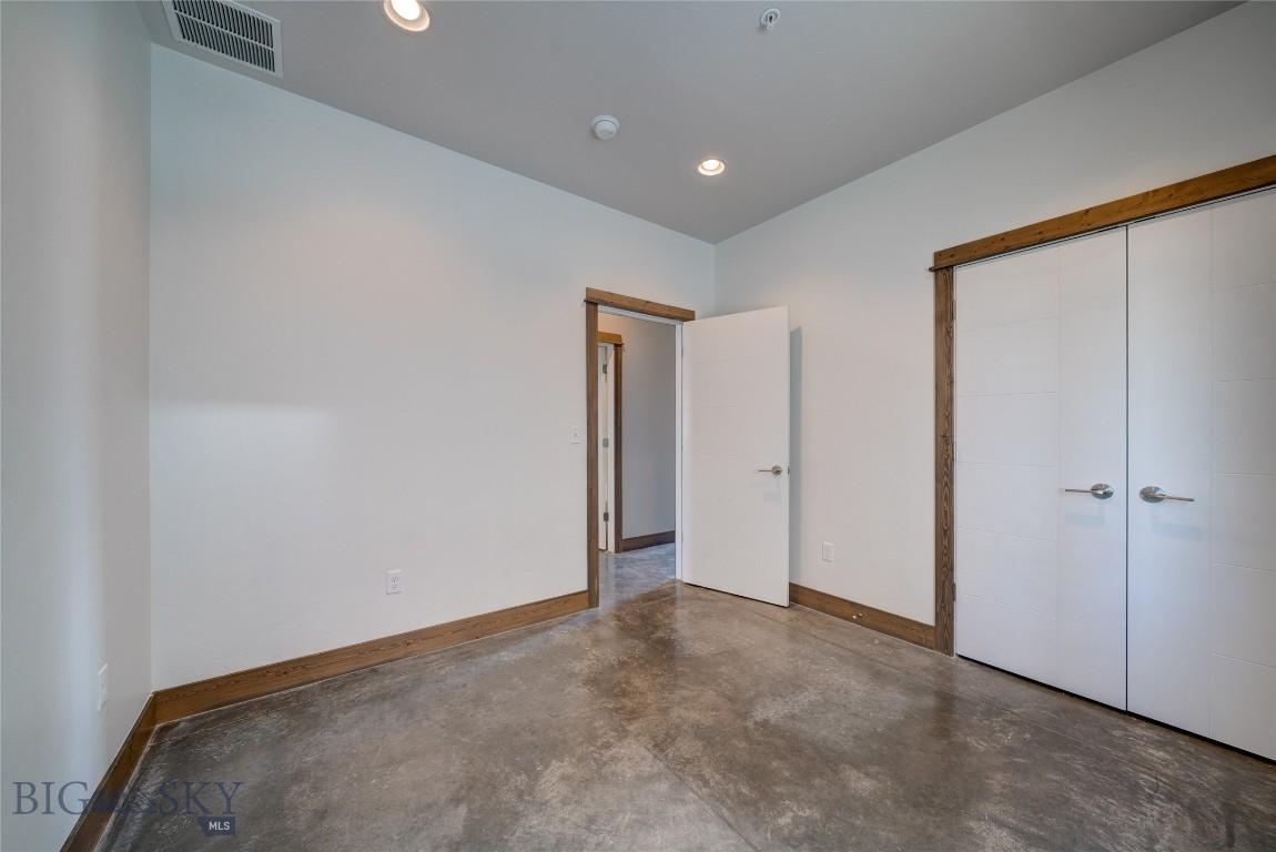 33 Intrepid Drive Property Photo 16