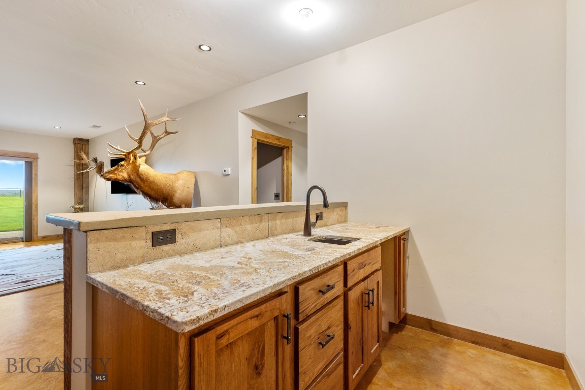 715 Bates Road Property Photo 34