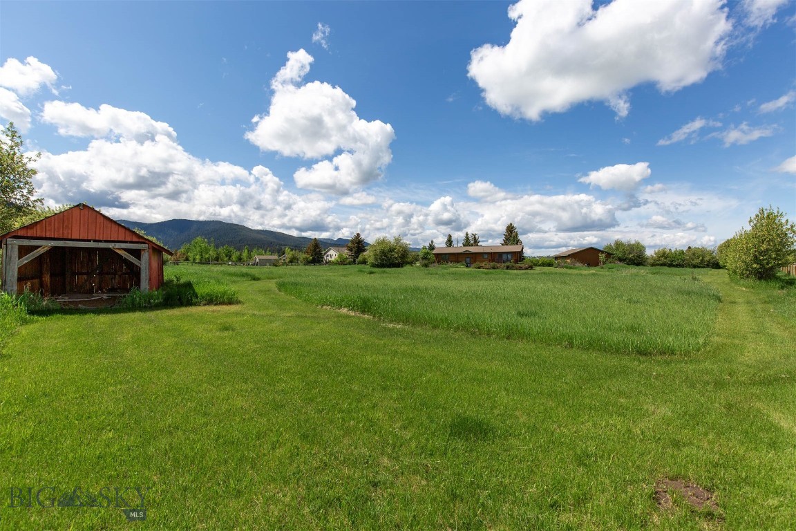 8212 War Eagle Property Photo 6