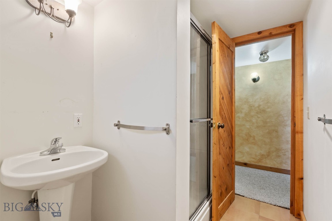 8212 War Eagle Property Photo 41