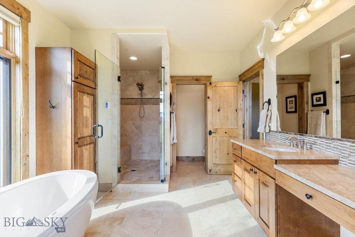 171 Brave Heart Loop Property Photo 38