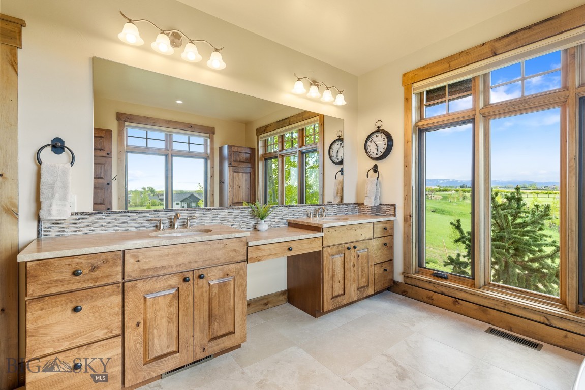 171 Brave Heart Loop Property Photo 40