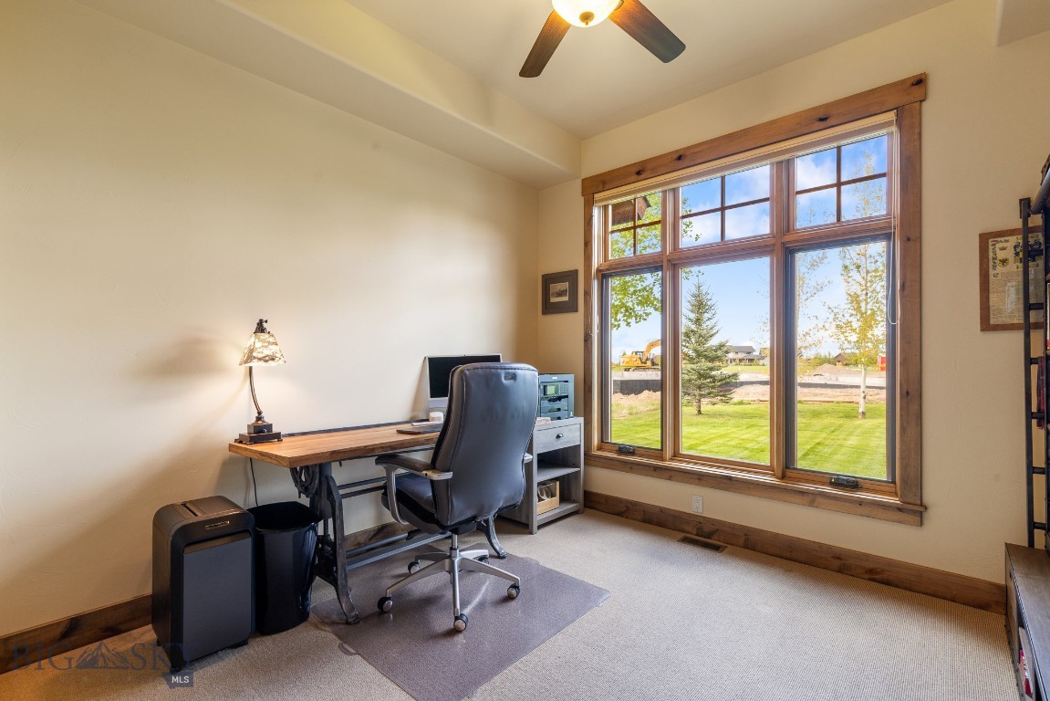 171 Brave Heart Loop Property Photo 44