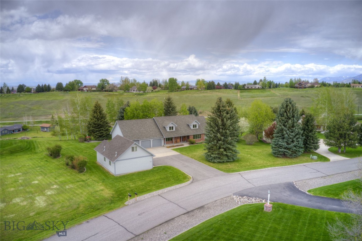 2915 Branding Iron Property Photo