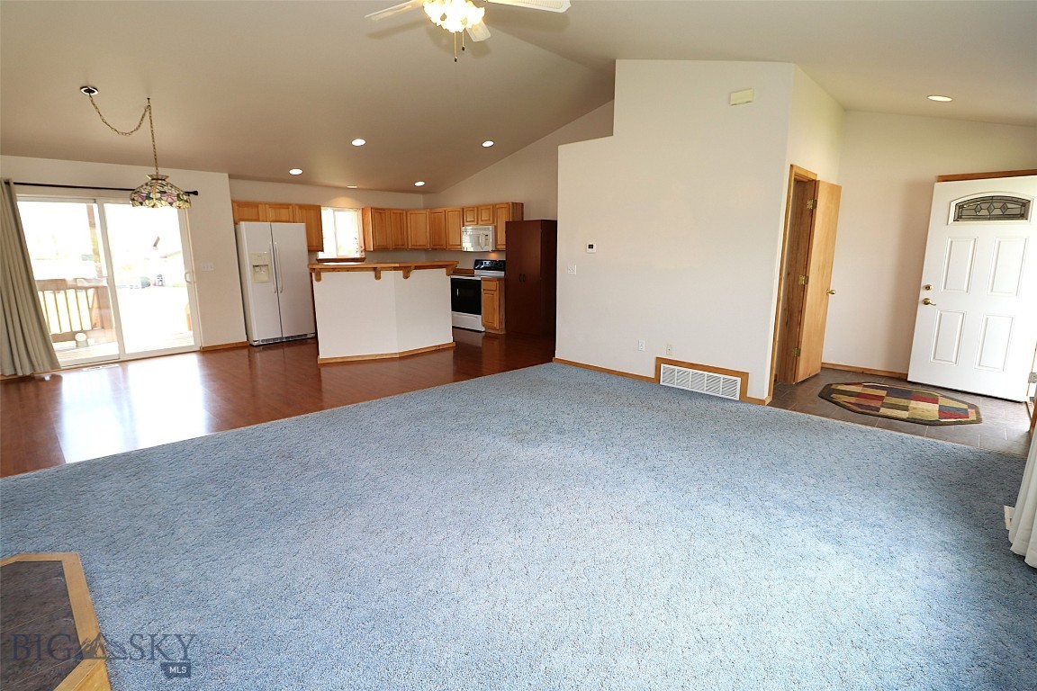506 Centennial Drive Property Photo 5
