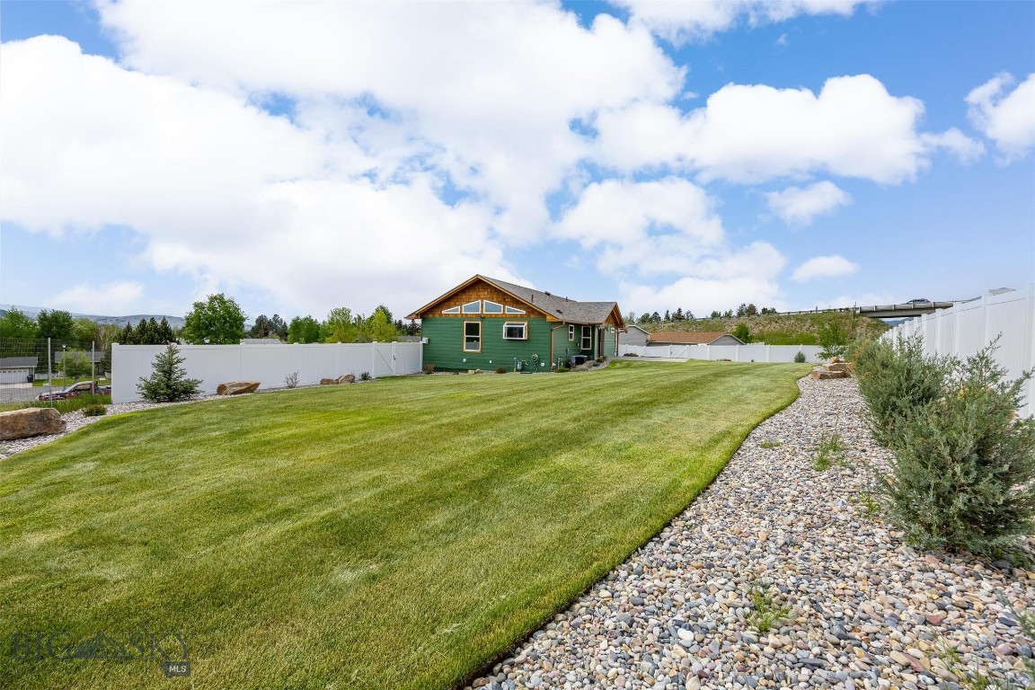 116 Windameer Court Property Photo 7