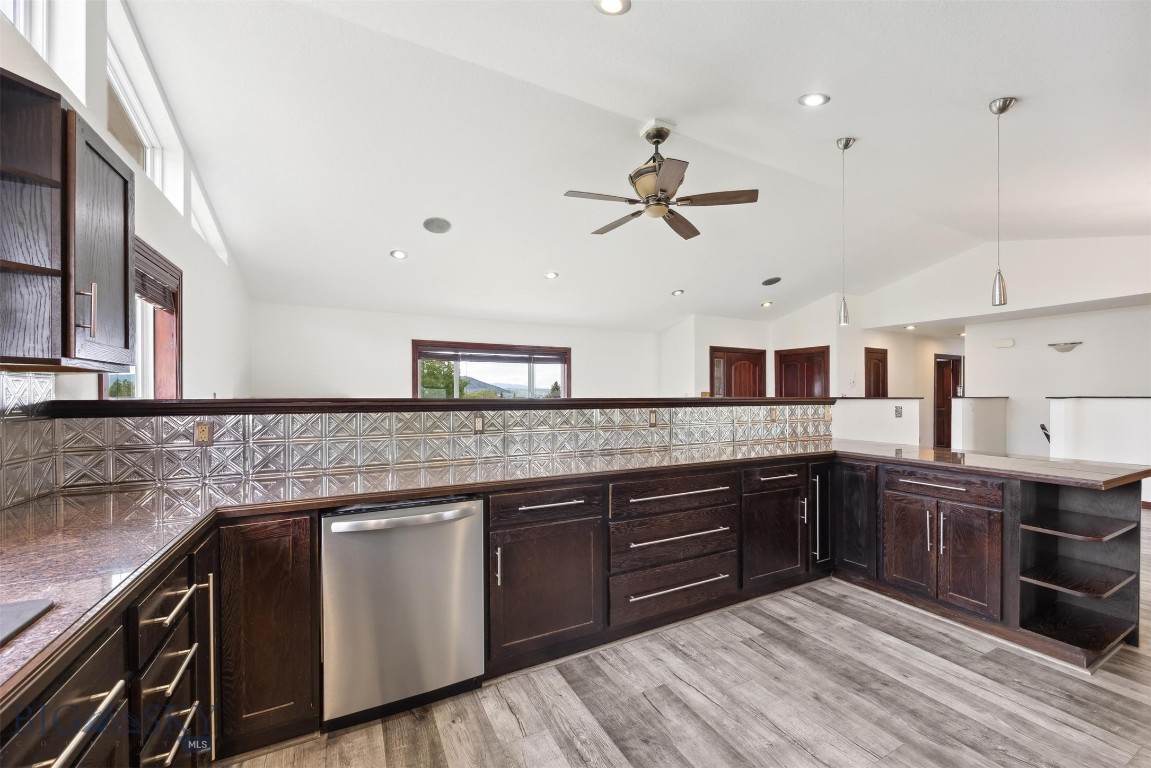 116 Windameer Court Property Photo 20