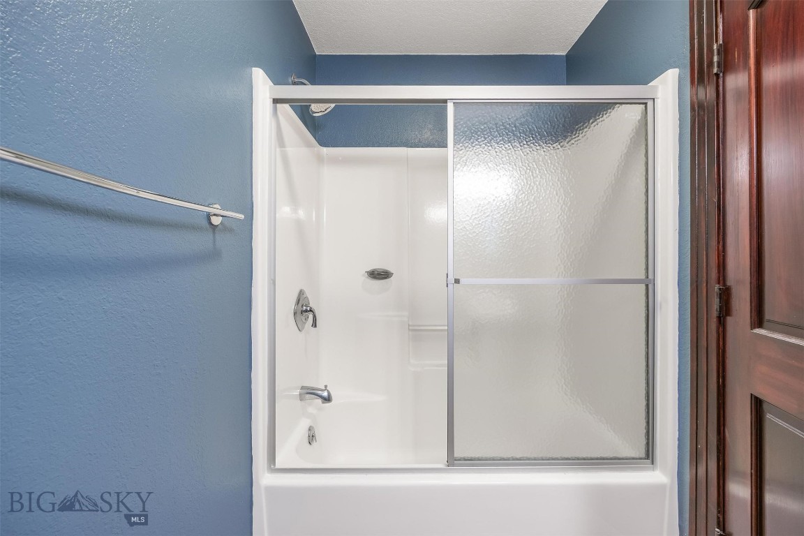 116 Windameer Court Property Photo 32