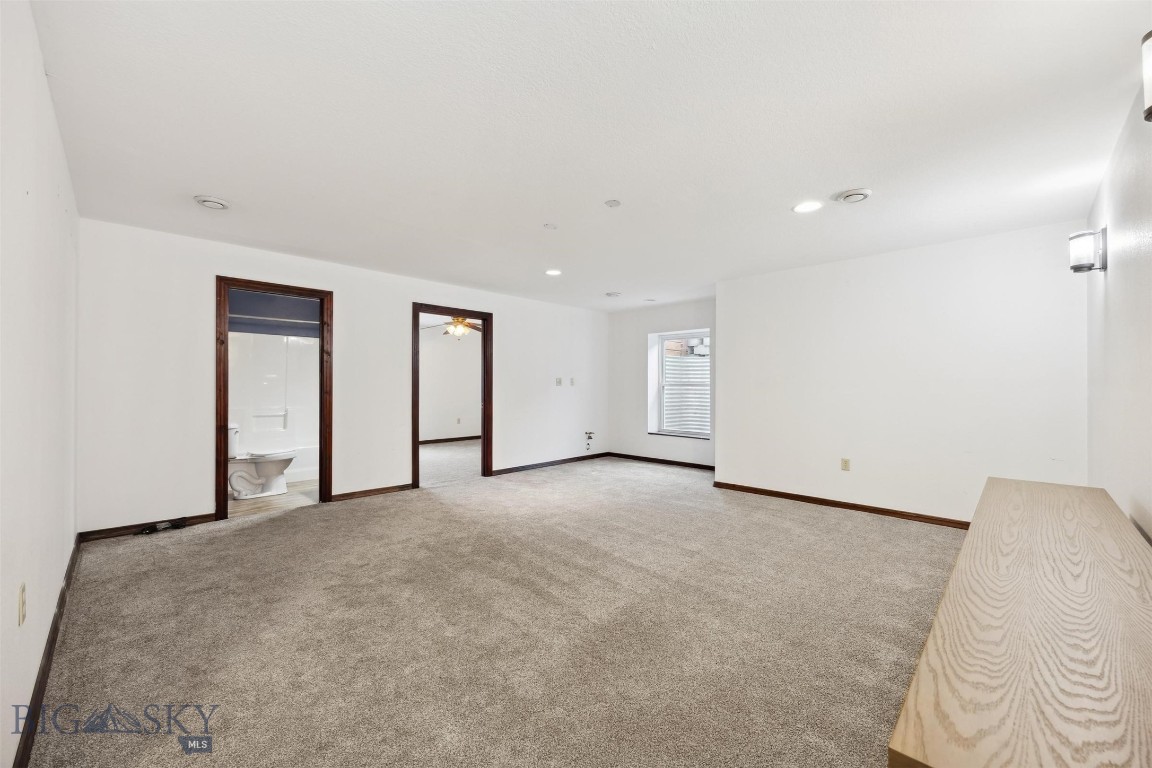 116 Windameer Court Property Photo 33