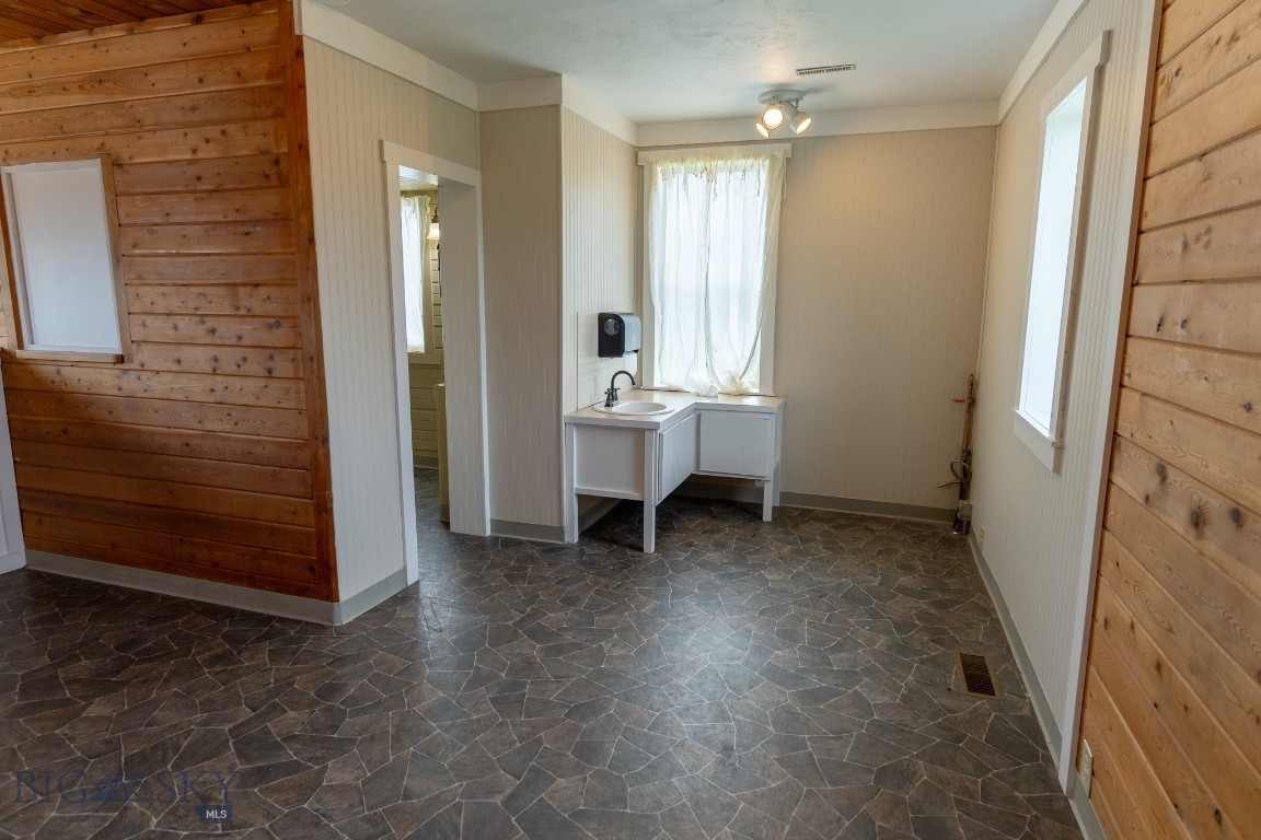 3 Microwave Hill Road Property Photo 11