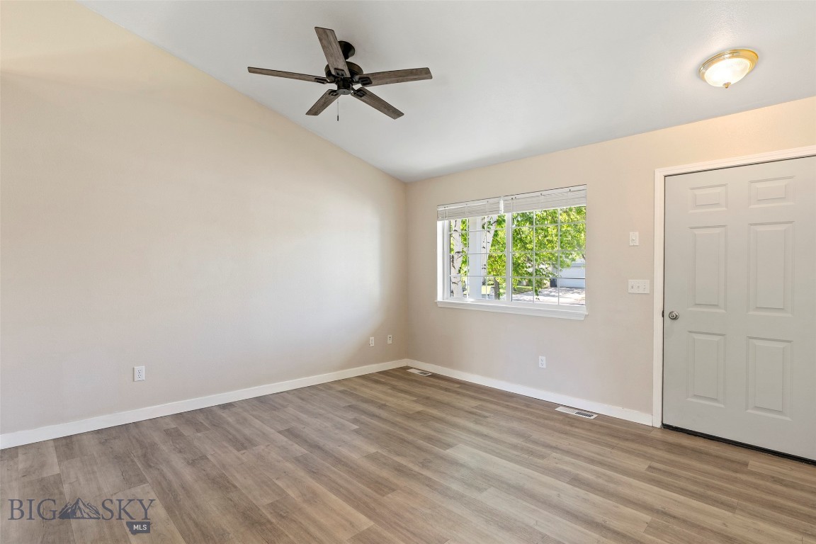 2603 Snapdragon Property Photo 7