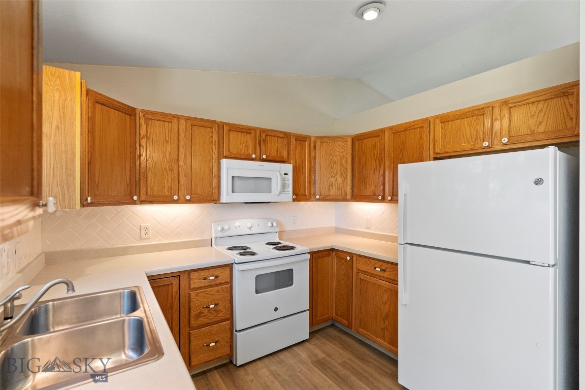 2603 Snapdragon Property Photo 15
