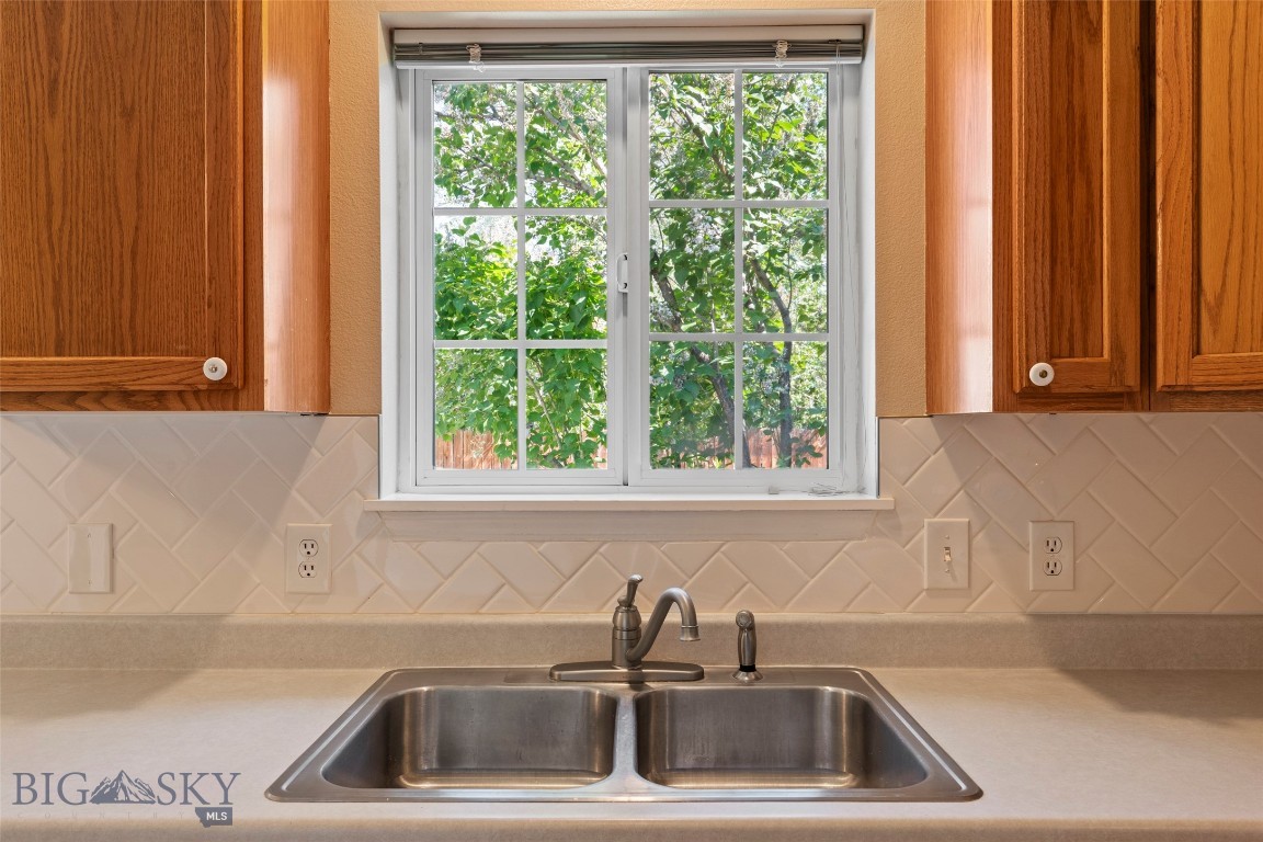 2603 Snapdragon Property Photo 16